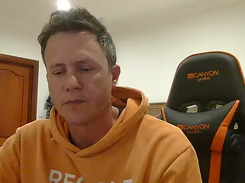 TroyDieselXXX online show from May 4, 6:22 pm