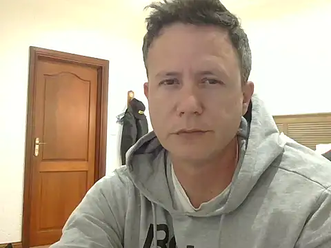 TroyDieselXXX online show from May 31, 7:14 pm