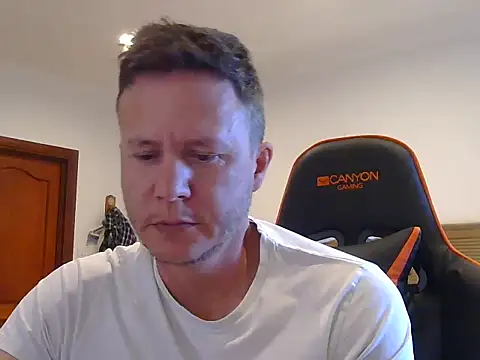 TroyDieselXXX online show from April 3, 4:41 am