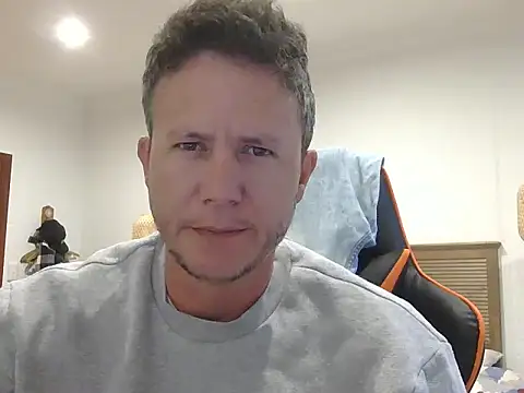 TroyDieselXXX online show from March 2, 5:19 am