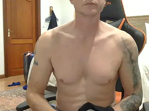 TroyDieselXXX online show from May 6, 7:07 pm