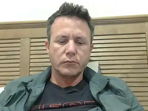 Snapshot of TroyDieselXXX chatting on June 7, 6:24 pm TroyDieselXXX online show from June 7, 6:24 pm