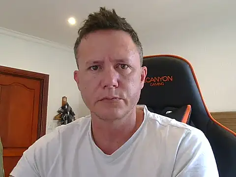 TroyDieselXXX online show from December 19, 4:38 am