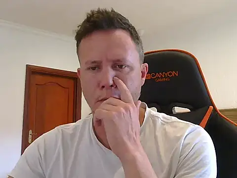 TroyDieselXXX online show from December 23, 6:02 am