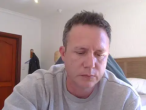Snapshot of TroyDieselXXX chatting on July 15, 9:05 am TroyDieselXXX online show from July 15, 9:05 am