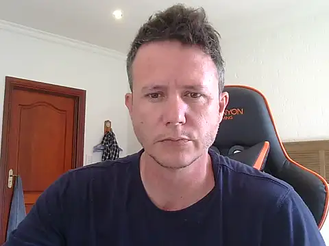 TroyDieselXXX online show from April 15, 7:47 am