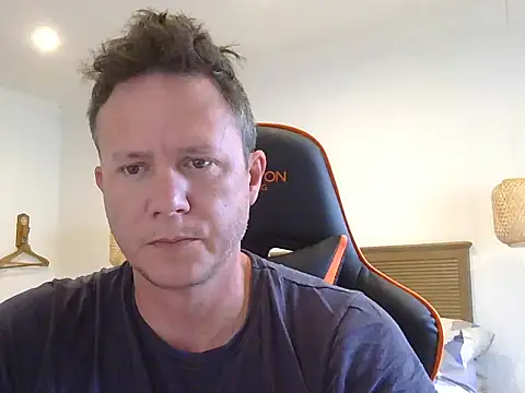 Snapshot of TroyDieselXXX chatting on December 4, 5:39 am TroyDieselXXX online show from December 4, 5:39 am