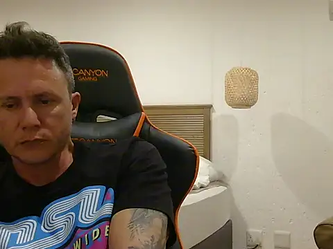 TroyDieselXXX online show from April 5, 6:03 pm