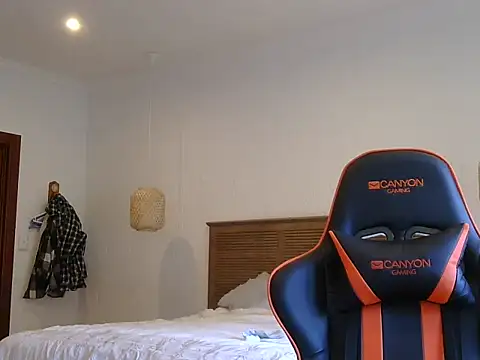 TroyDieselXXX online show from April 2, 5:58 am