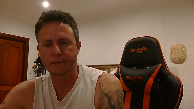 TroyDieselXXX online show from March 2, 7:21 pm