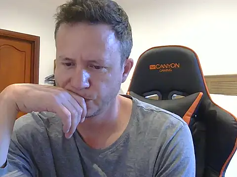 TroyDieselXXX online show from May 20, 5:04 am