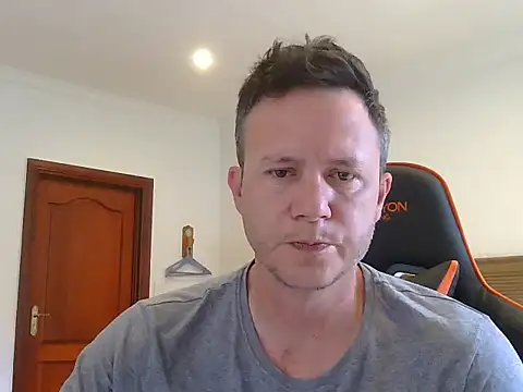 TroyDieselXXX online show from April 18, 6:16 am