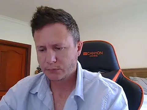 TroyDieselXXX online show from January 14, 5:44 am