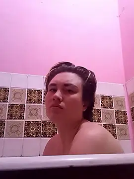 MoonIrene online show from January 11, 3:30 pm