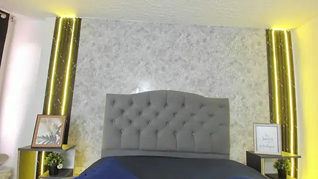 Snapshot of GiannaSlimJB chatting on February 17, 7:11 pm GiannaSlimJB online show from February 17, 7:11 pm