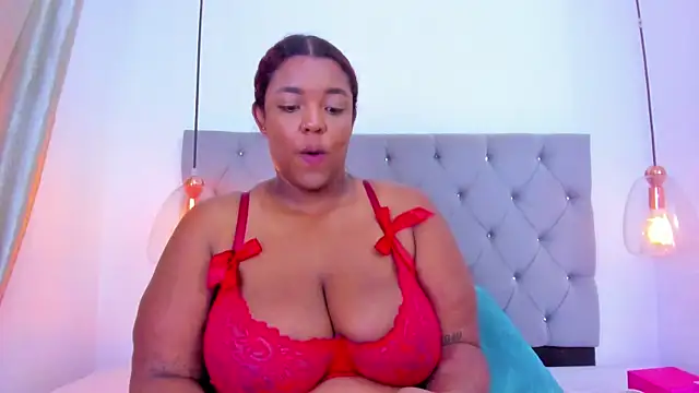 Alaia Gutierrez online show from February 14, 9:48 pm