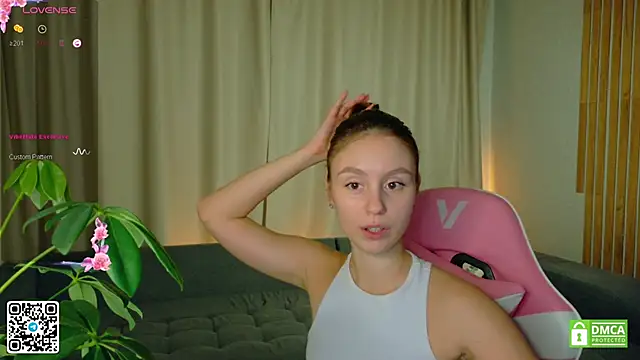 sweet loopy online show from October 23, 5:00 pm