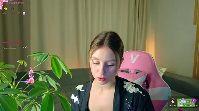 Snapshot of sweet_loopy chatting on October 8, 4:19 pm sweet loopy online show from October 8, 4:19 pm