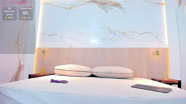 Snapshot of susan_elliot chatting on November 24, 11:32 am susan elliot online show from November 24, 11:32 am