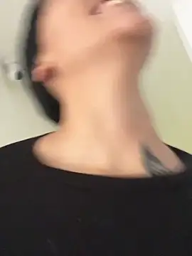 Scaarlettfox online show from April 17, 8:44 pm