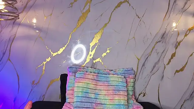 Scaarlettfox online show from April 15, 7:40 pm