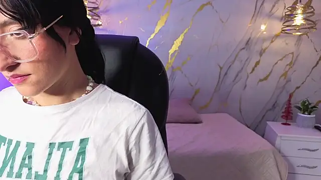 Scaarlettfox online show from March 18, 7:26 pm