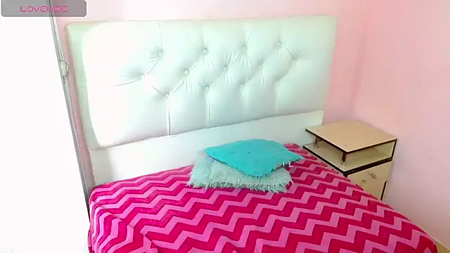 x isabella x online show from March 5, 7:43 pm