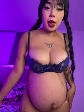 lucialauper  online show from December 21, 12:35 am