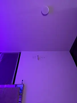 lucialauper  online show from April 11, 11:41 pm