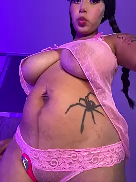 lucialauper  online show from March 24, 12:21 am