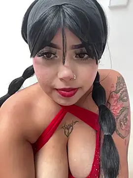 Snapshot of lucialauper_ chatting on June 7, 8:58 pm lucialauper online show from June 7, 8:58 pm