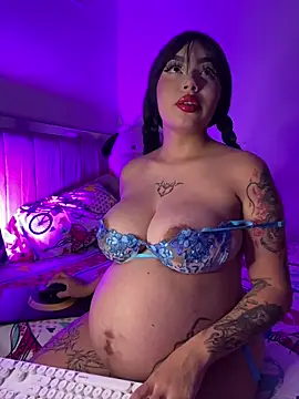 lucialauper  online show from November 29, 11:27 pm