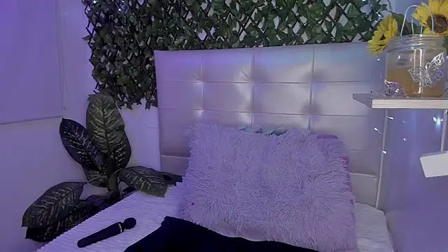 Anna Blade  online show from November 10, 4:23 pm