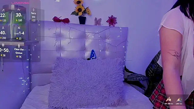 Anna Blade  online show from January 7, 6:35 pm