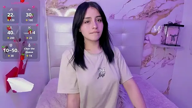 Anna Blade  online show from April 13, 3:27 pm