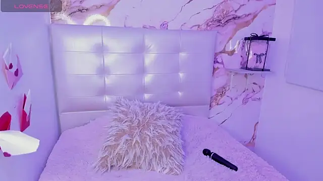 Anna Blade  online show from April 14, 4:23 pm