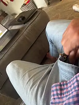 cyclone1212 online show from December 5, 1:53 pm