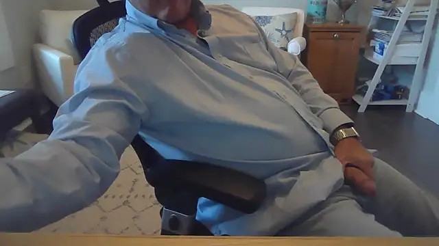 cyclone1212 online show from December 16, 9:52 pm