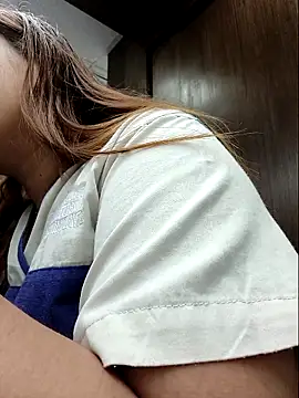 Sweetheart Claire online show from March 6, 2:50 am