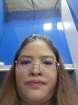 Snapshot of Sweetheart_Claire chatting on May 20, 3:58 am Sweetheart Claire online show from May 20, 3:58 am