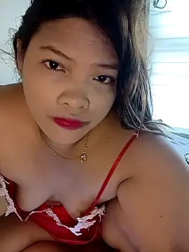 Snapshot of Sweetheart_Claire chatting on May 10, 1:42 am Sweetheart Claire online show from May 10, 1:42 am