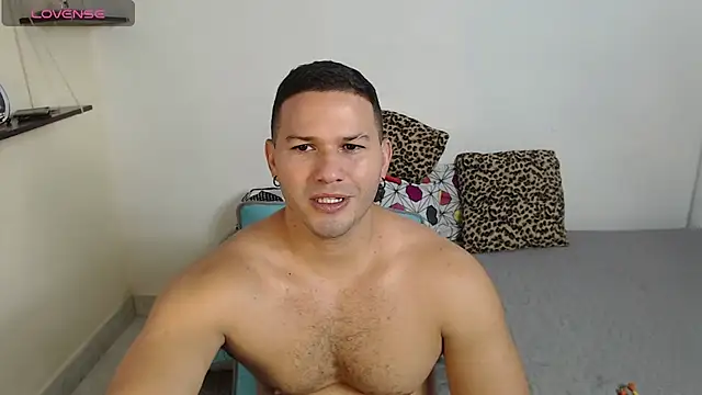 Snapshot of Tim_mz01 chatting on June 26, 5:41 pm Tim mz01 online show from June 26, 5:41 pm