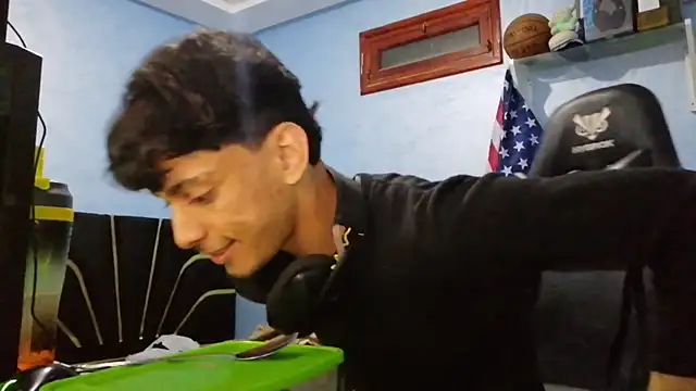 Snapshot of Dark_DesireX chatting on February 20, 10:44 pm Dark DesireX online show from February 20, 10:44 pm