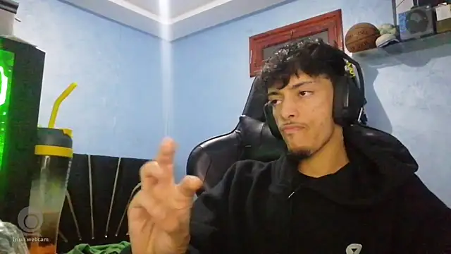 Dark DesireX online show from March 24, 8:20 pm