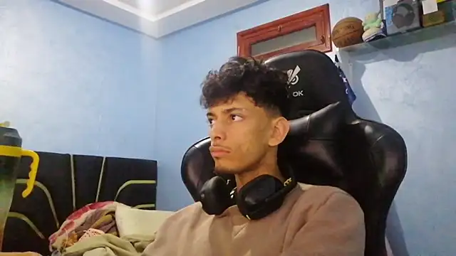 Dark DesireX online show from March 16, 10:23 pm