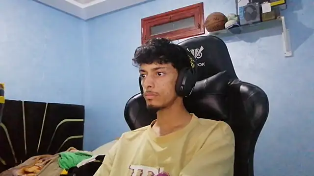 Dark DesireX online show from April 5, 6:47 pm