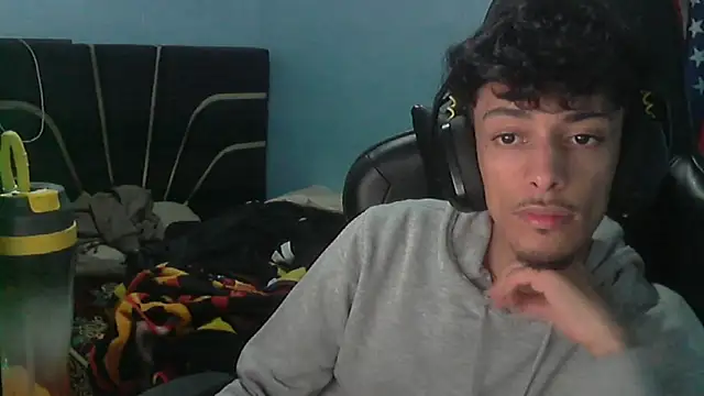 Snapshot of Dark_DesireX chatting on February 10, 5:23 pm Dark DesireX online show from February 10, 5:23 pm