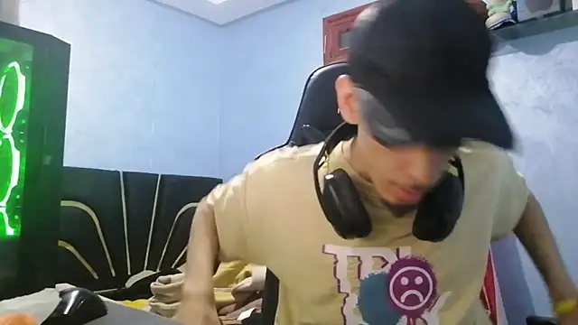 Dark DesireX online show from November 22, 10:30 pm