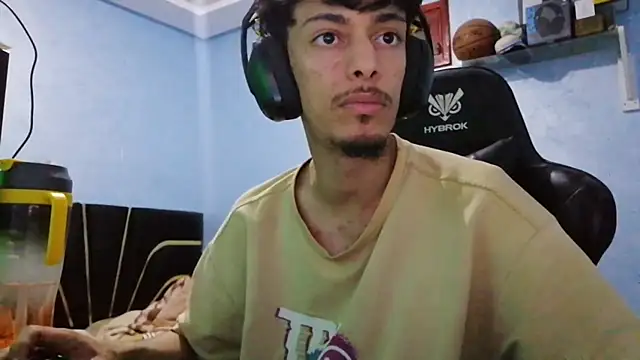 Dark DesireX online show from April 4, 2:01 pm