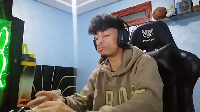 Snapshot of Dark_DesireX chatting on February 1, 10:08 pm Dark DesireX online show from February 1, 10:08 pm